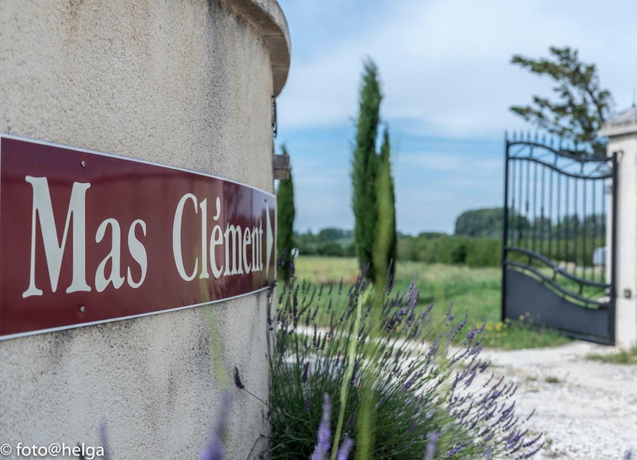Mas Clement - Chambre Et Table D'Hotes LʼIsle-sur-la-Sorgue Exterior foto